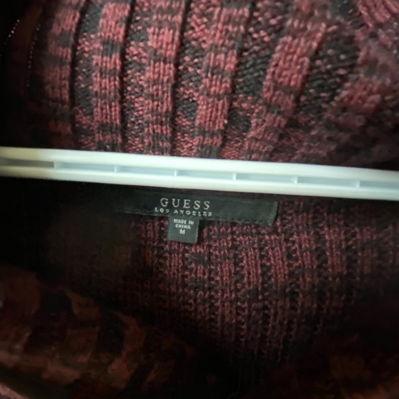 Guess Sweater M - Picture 2 of 3